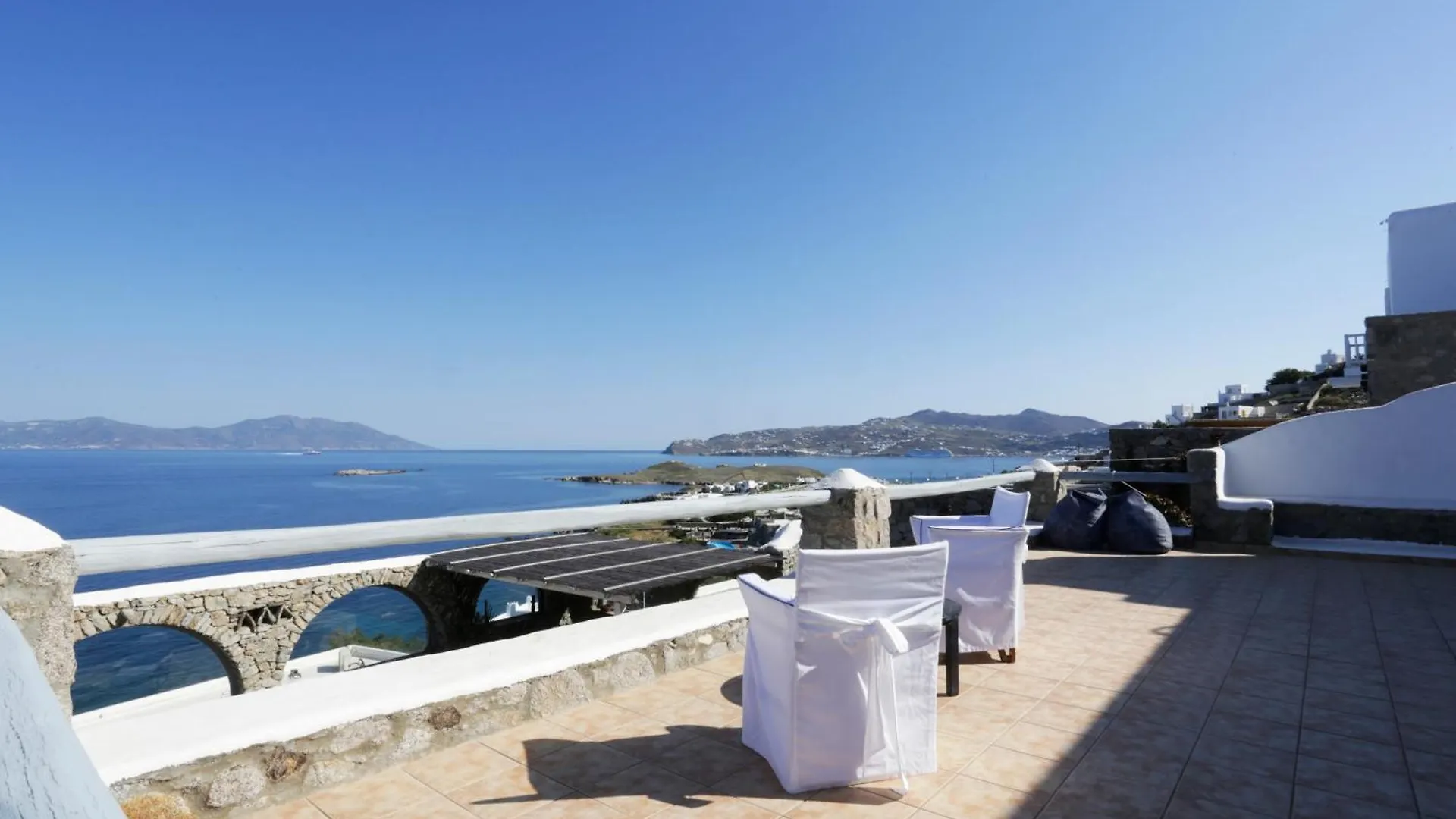 On The Rocks Villa At Cavo Delos Agios Ioannis Diakoftis 0*,  希腊