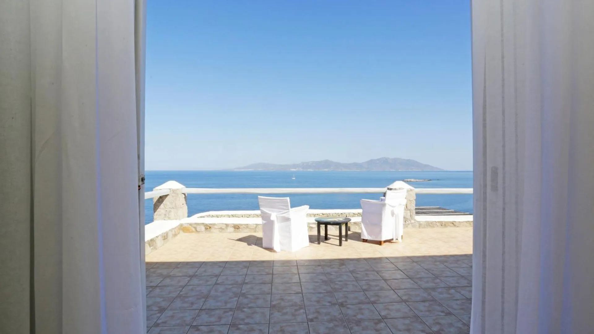 On The Rocks Villa At Cavo Delos Agios Ioannis Diakoftis 0*,